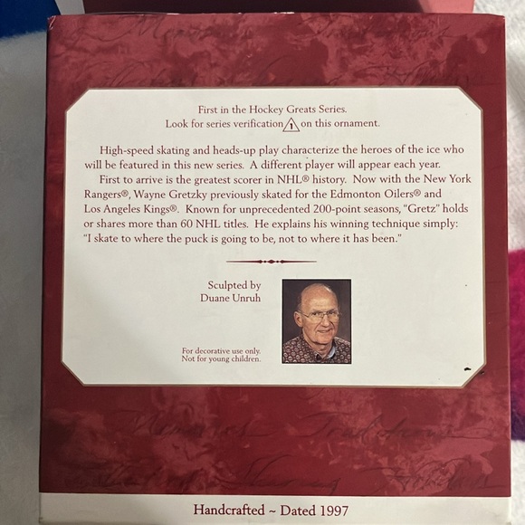 NWT 1997 Hallmark Keepsake Wayne Gretzky ornament - Picture 7 of 8